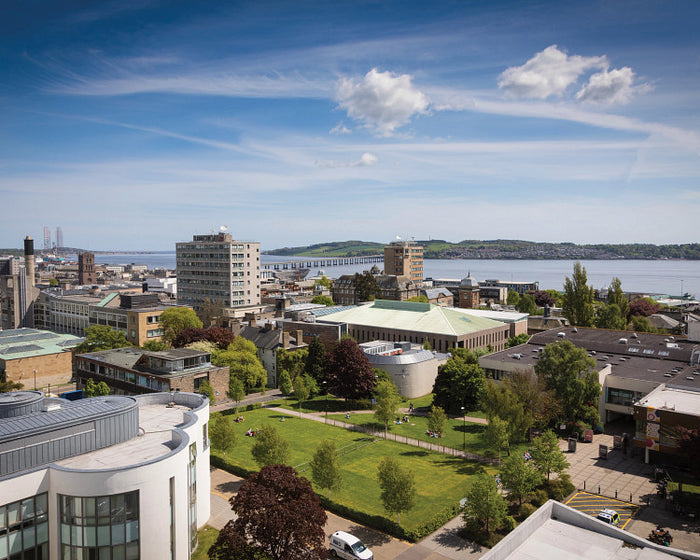 Dundee Global Excellence Undergraduate Scholarship – January 2027
